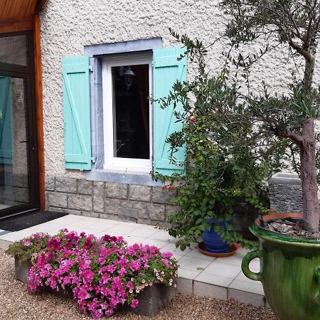 Bed and Breakfast La Ferme De Capucine Culhat Esterno foto