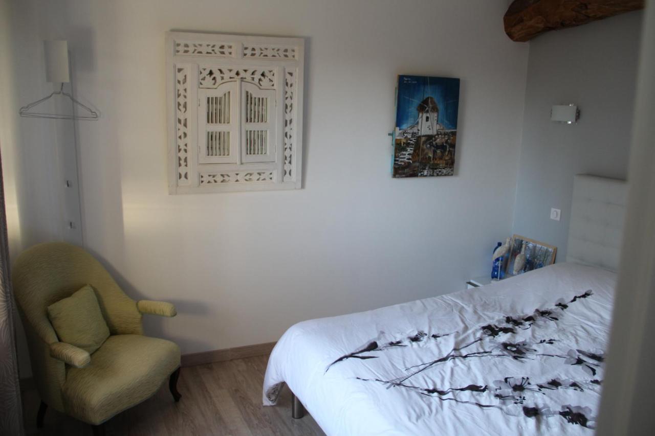 Bed and Breakfast La Ferme De Capucine Culhat Esterno foto