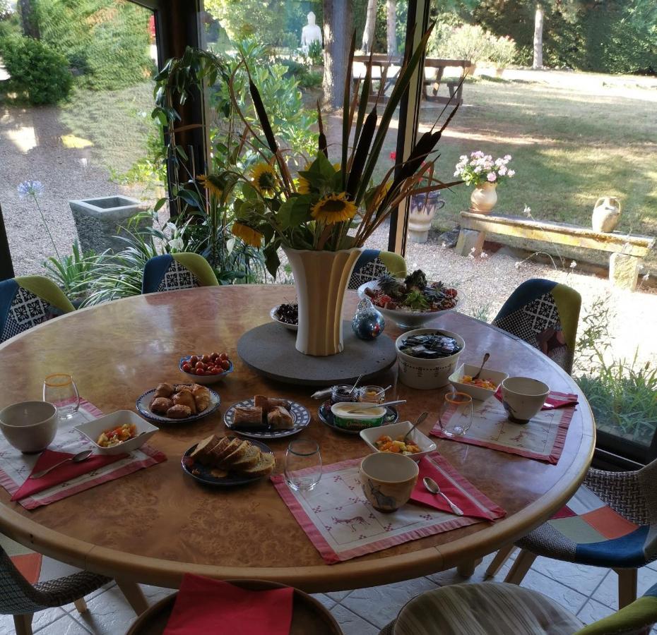 Bed and Breakfast La Ferme De Capucine Culhat Esterno foto
