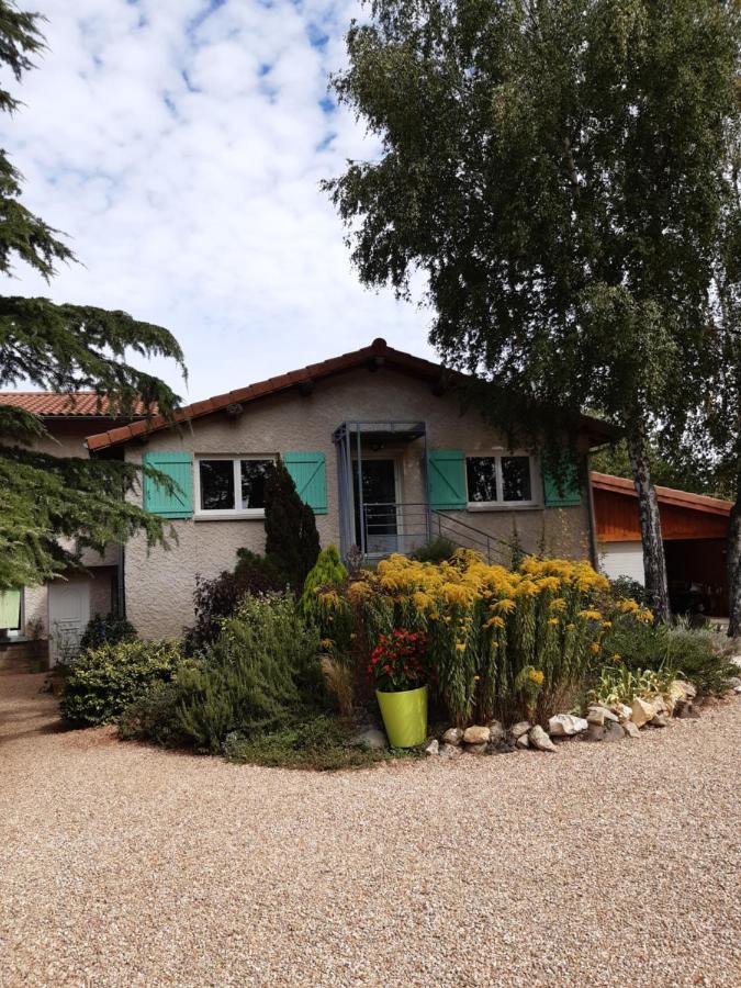 Bed and Breakfast La Ferme De Capucine Culhat Esterno foto